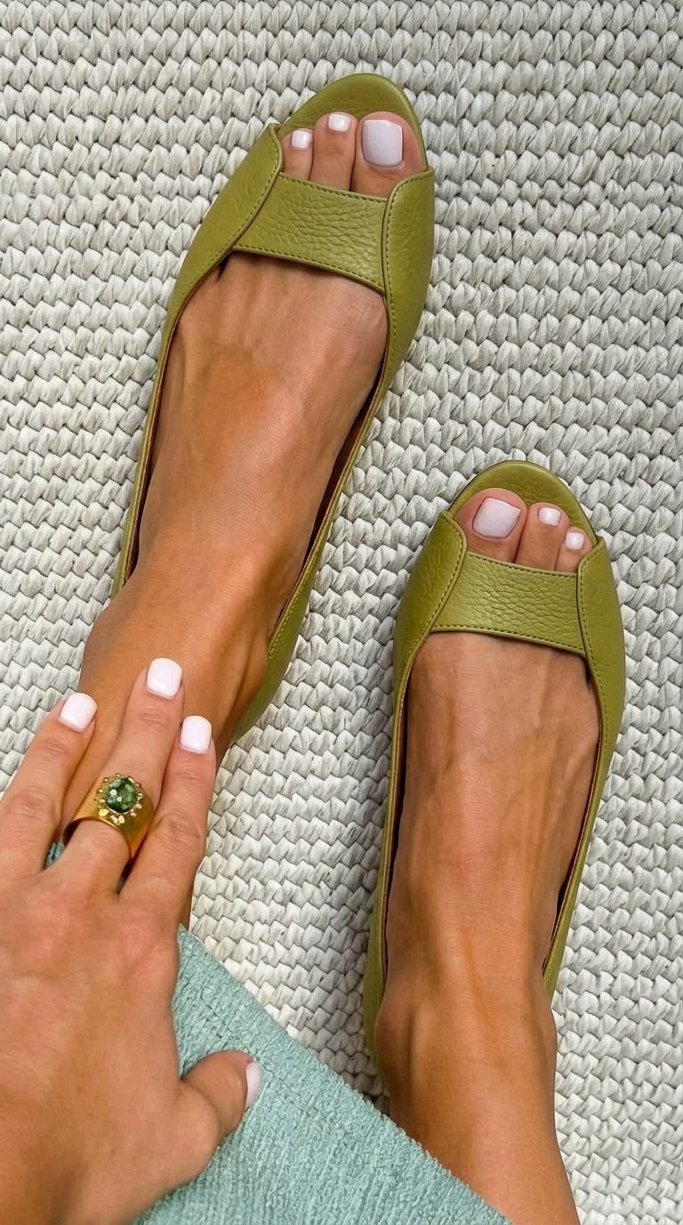 Adelina Golden Comfort Chic Sandals