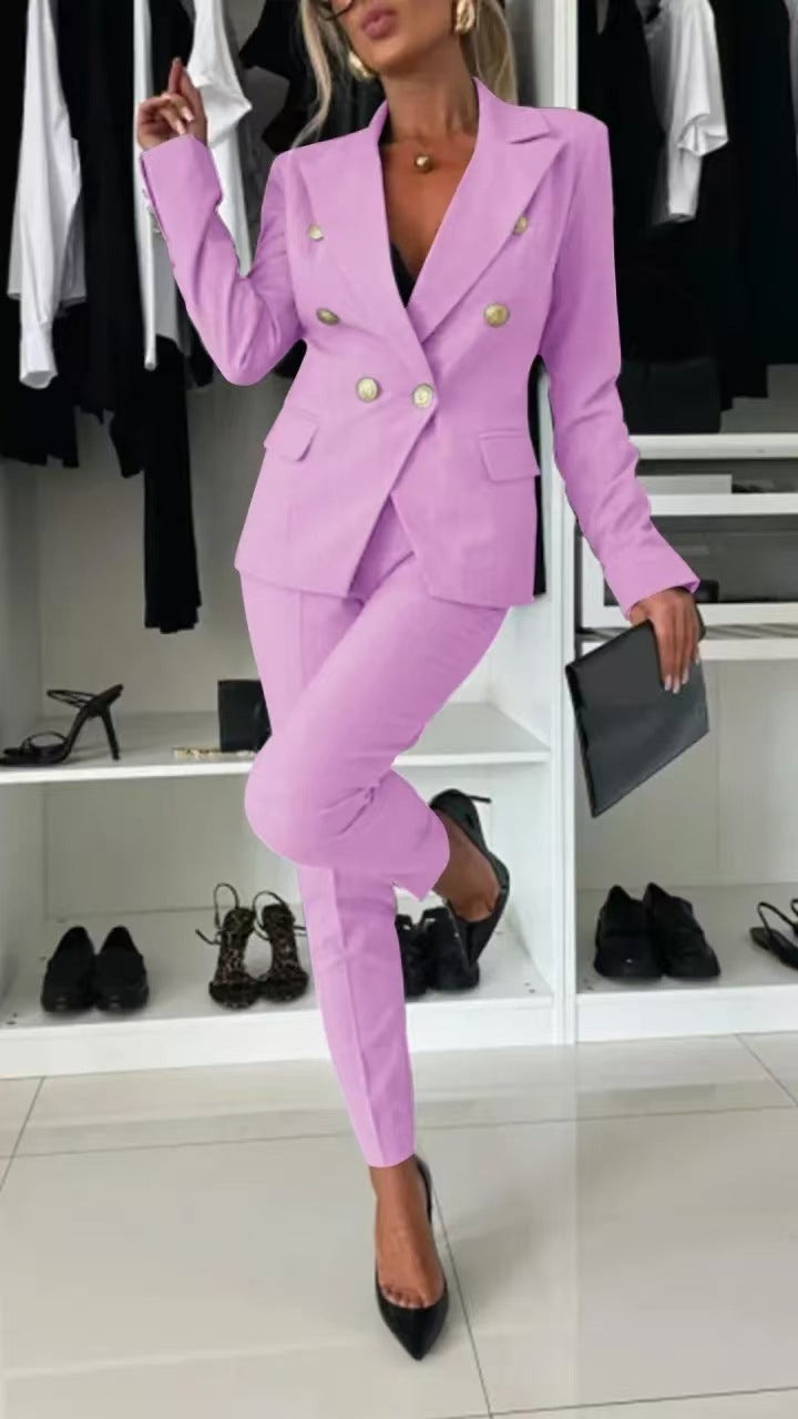 Amyra | Slim Fit – Chic & Modern