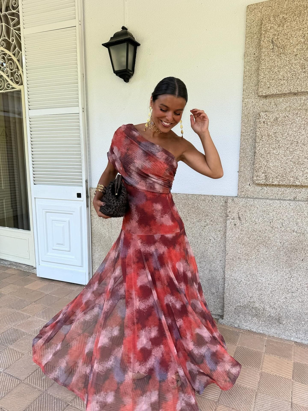 Long dress with dropped shoulders watercolor