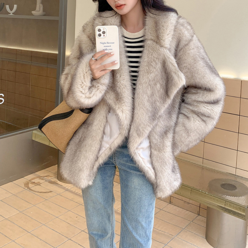 Astrid™ | Oversized Comfortable Warm Lapel Fur Coat