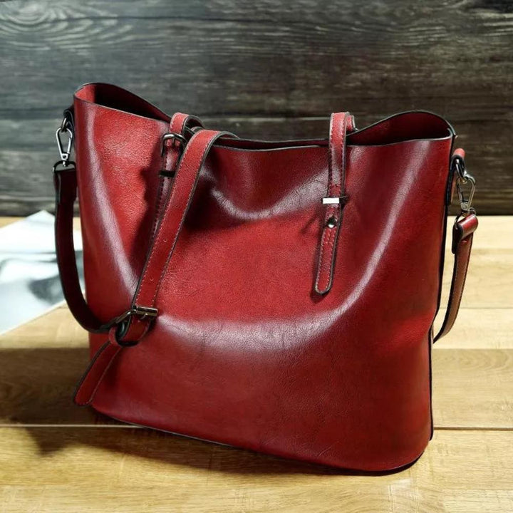 Jack Faelan | Nicole’s Vintage Shoulder Handbag