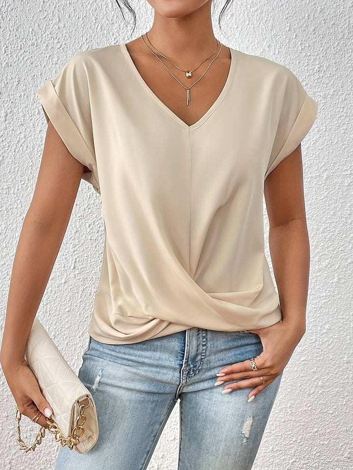 Scarlet | T-Shirt With V Neckline