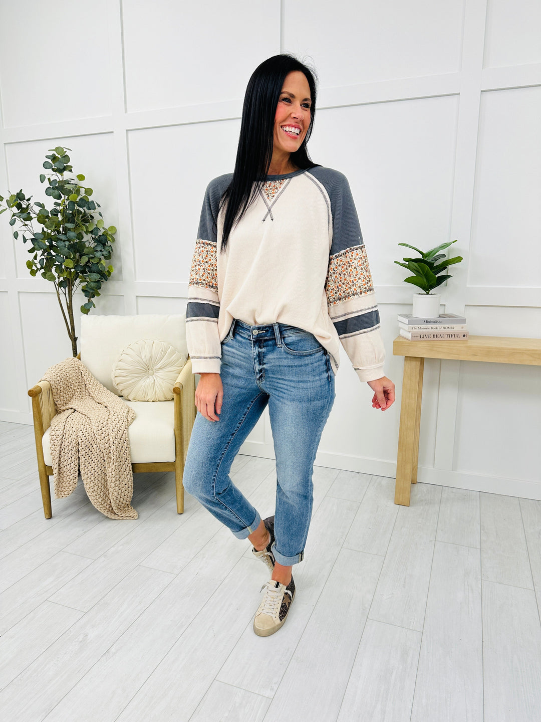 Gwendolin™ | Mid Rise Classic Style Plus Size Washed Denim