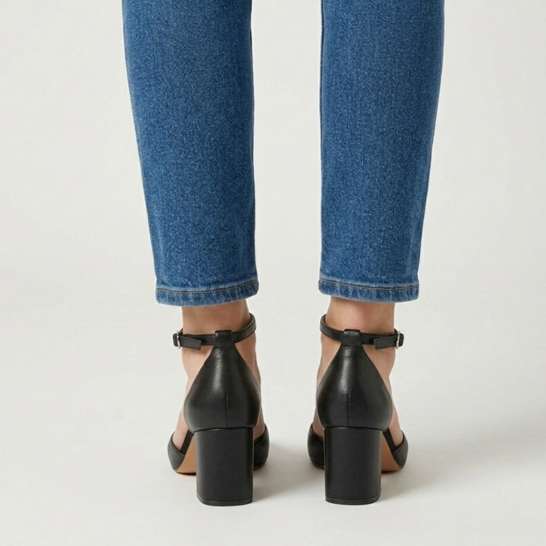 Alaya - Comfortable Women's Décolleté
