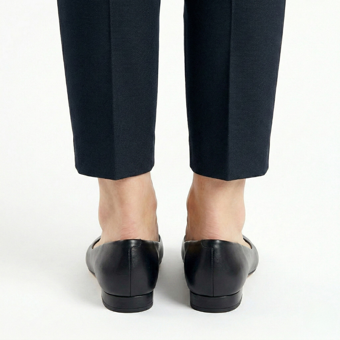 Diva - Comfortable Décolleté for Women
