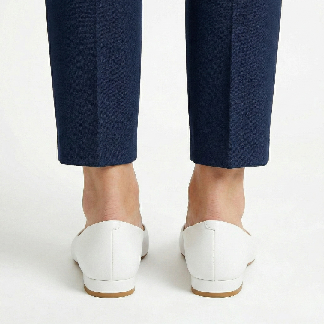 Diva - Comfortable Décolleté for Women
