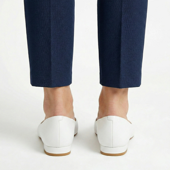 Diva - Comfortable Décolleté for Women