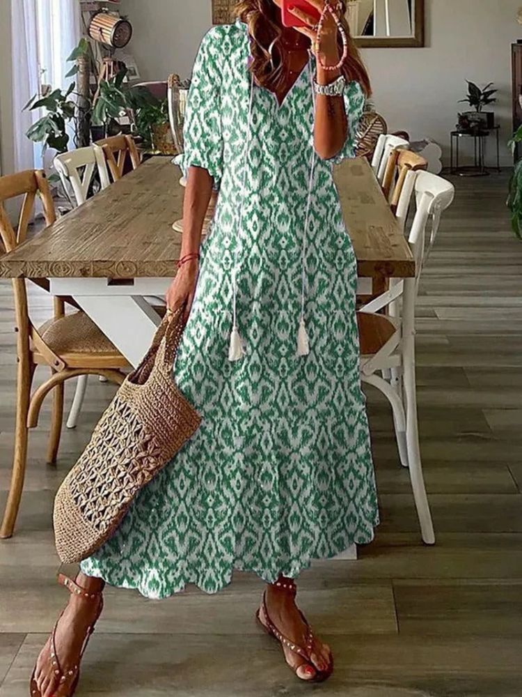 Élodie™ — Elegant Floral Velvet Maxi Dress