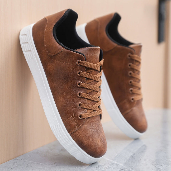 Liam | Classic Leather Sneakers