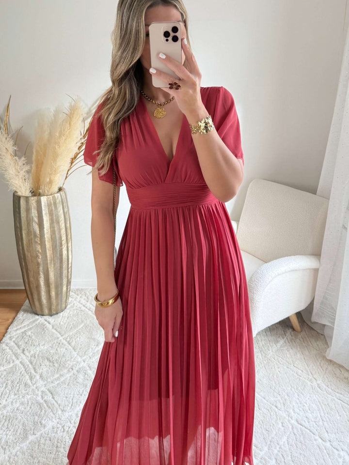 Annelise | Pink Pleated Maxi Dress