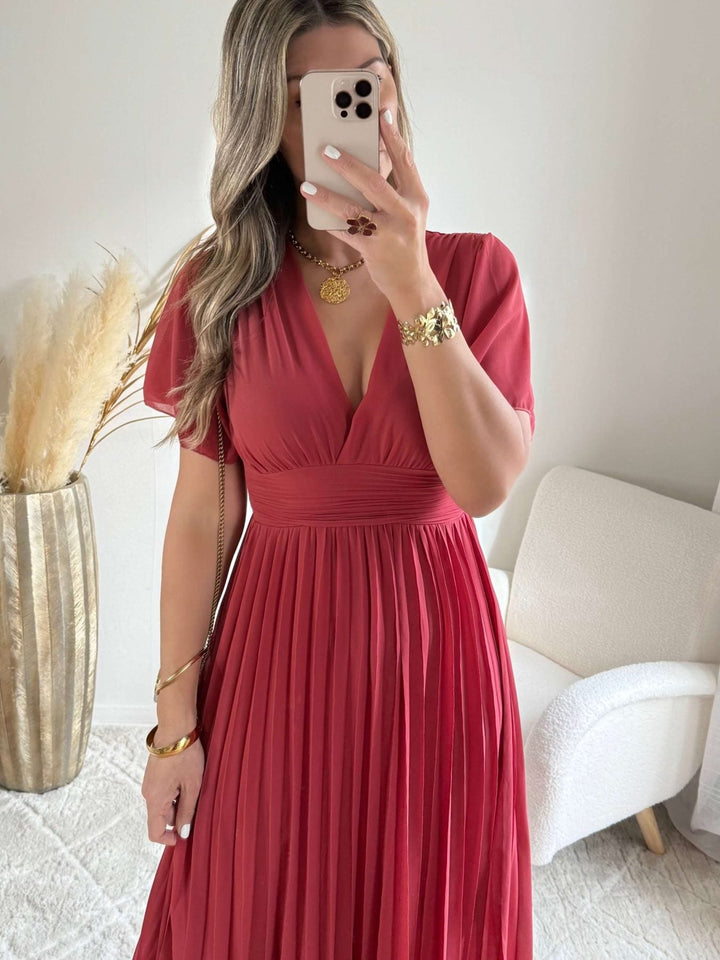 Annelise | Pink Pleated Maxi Dress