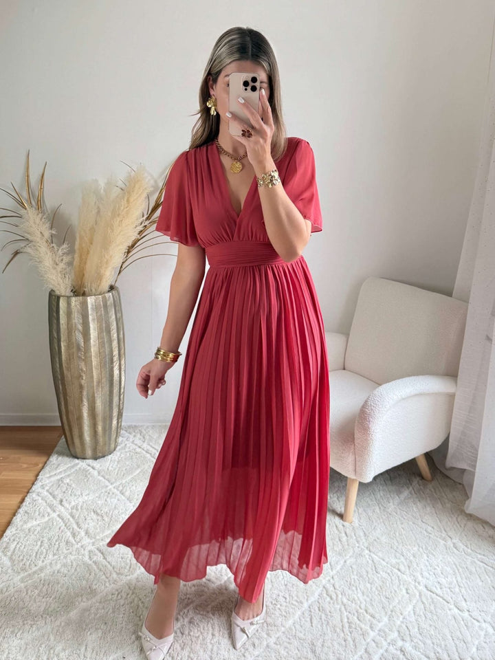 Annelise | Pink Pleated Maxi Dress