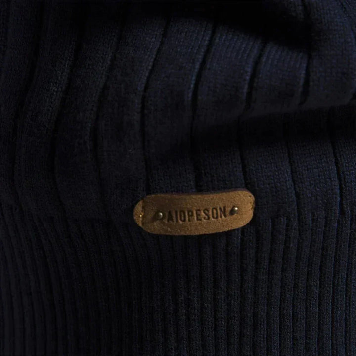 Aziel | Knitted Zip-Up Sweater