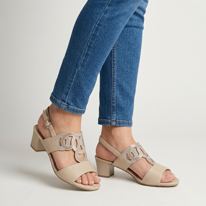 Gea - Comfortable women's sandal with heel