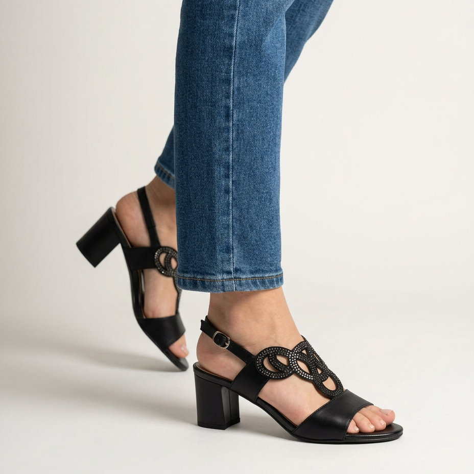 Gea - Comfortable women's sandal with heel