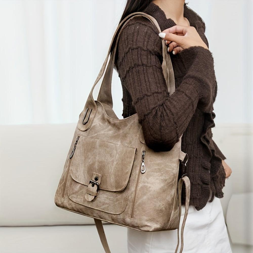 Jack Faelan | Elise’s Vintage Charm Shoulder Bag
