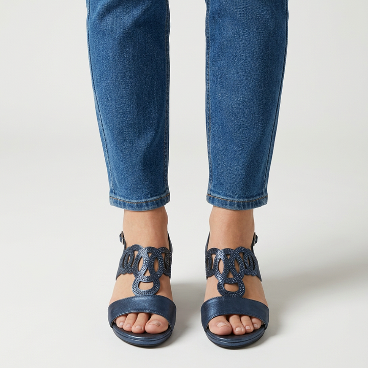 Gea - Comfortable women's sandal with heel